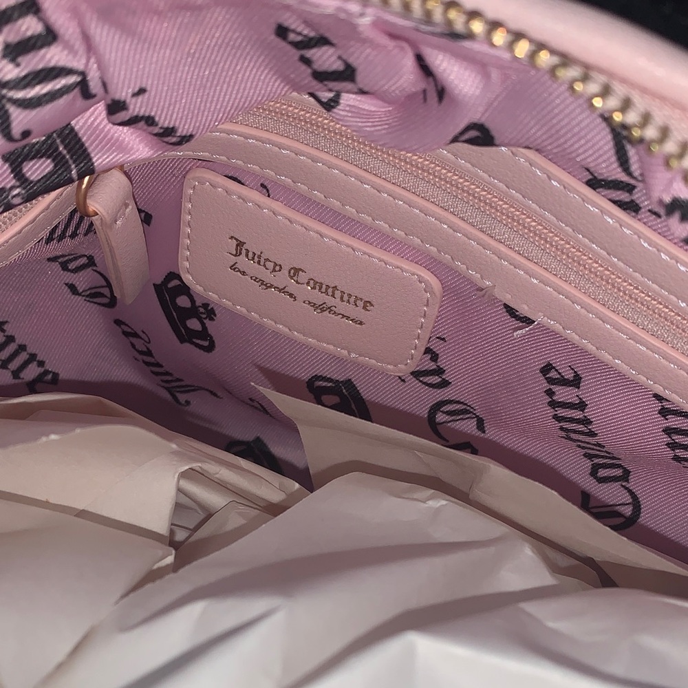 🆕- JUICY TALE BOWLERS BAG IN LIQUORICE WITH BEAUTIFUL
 BIG PINK BOW 🎀 - Picture 10 of 14
